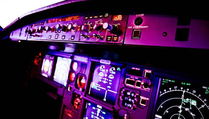 Instructors, Examiners and Senior Examiner Airbus family A320/A330/A340